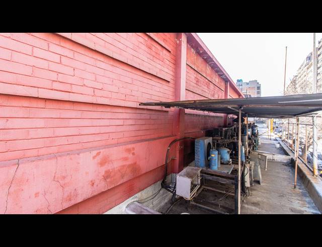 1,250M² BUILDING FOR SALE IN HILLBROW